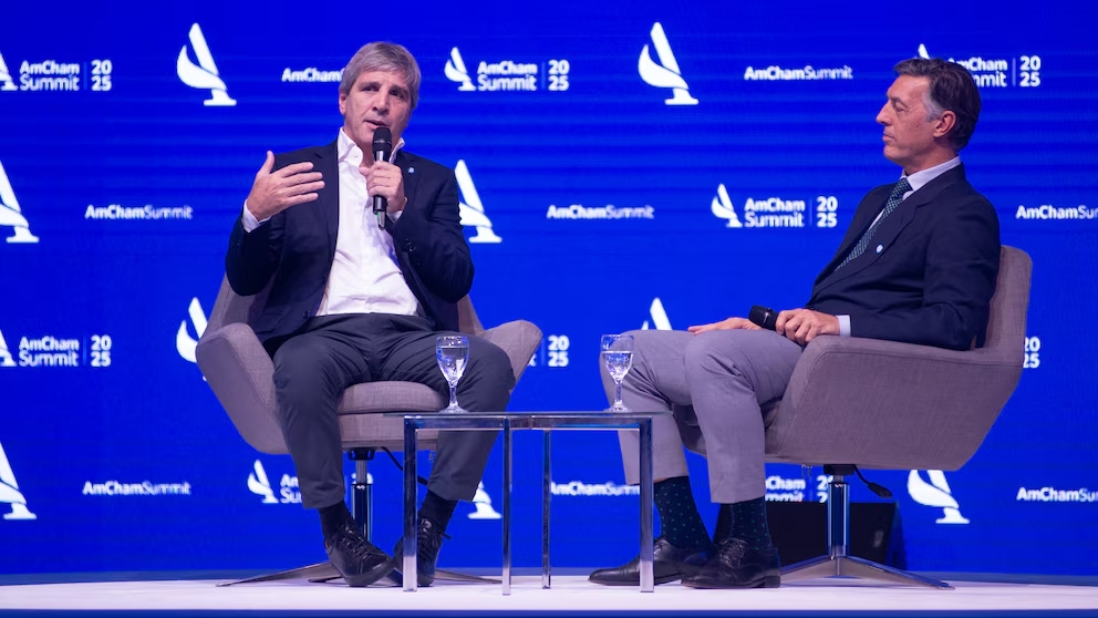 El ministro de Economía junto a Facundo Gómez