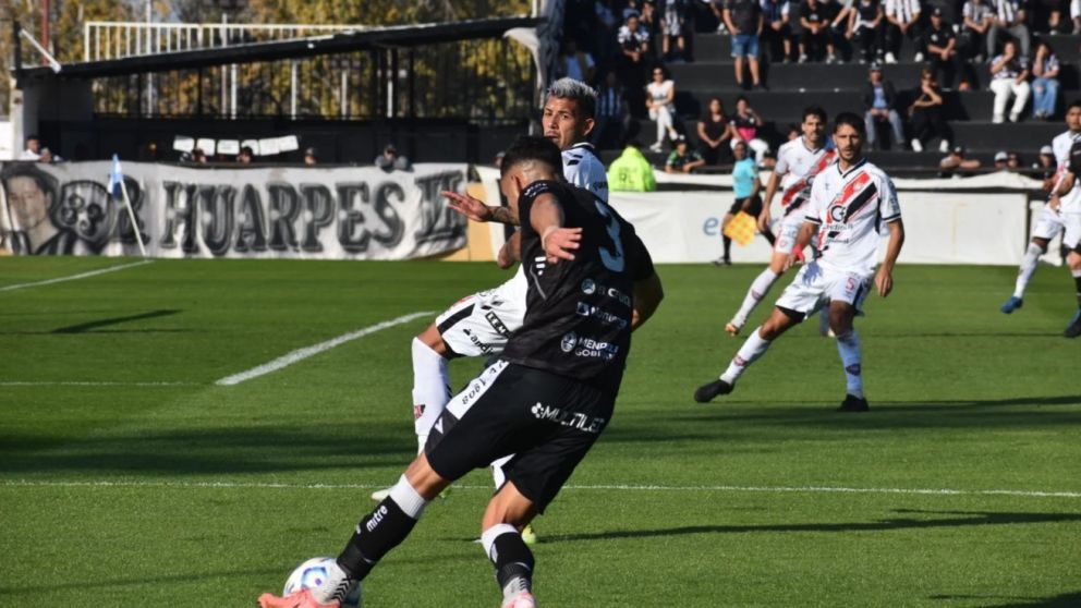 El Lobo jugó un partido aceptable pero no se pudo quedar con el triunfo.