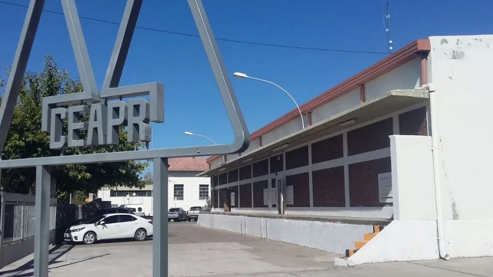 Mientras una megaobra duerme en Rivadavia, un periodista fue apretado por el poder de la Cooperativa popular