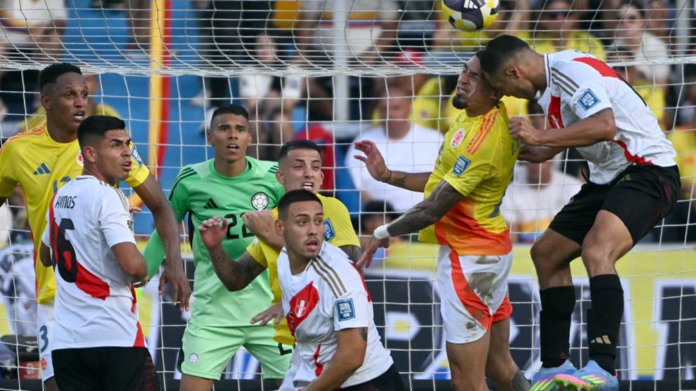 Colombia empat� con Per� antes de visitar a Argentina en el Monumental
