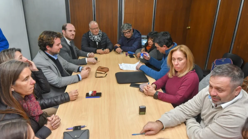 El SUTE rechaz� la oferta salarial del 8% del Gobierno y las paritarias continuar�n el 16 de junio