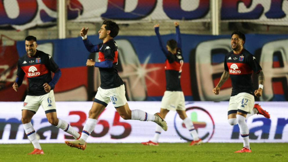 Tigre ganó y avanzó.