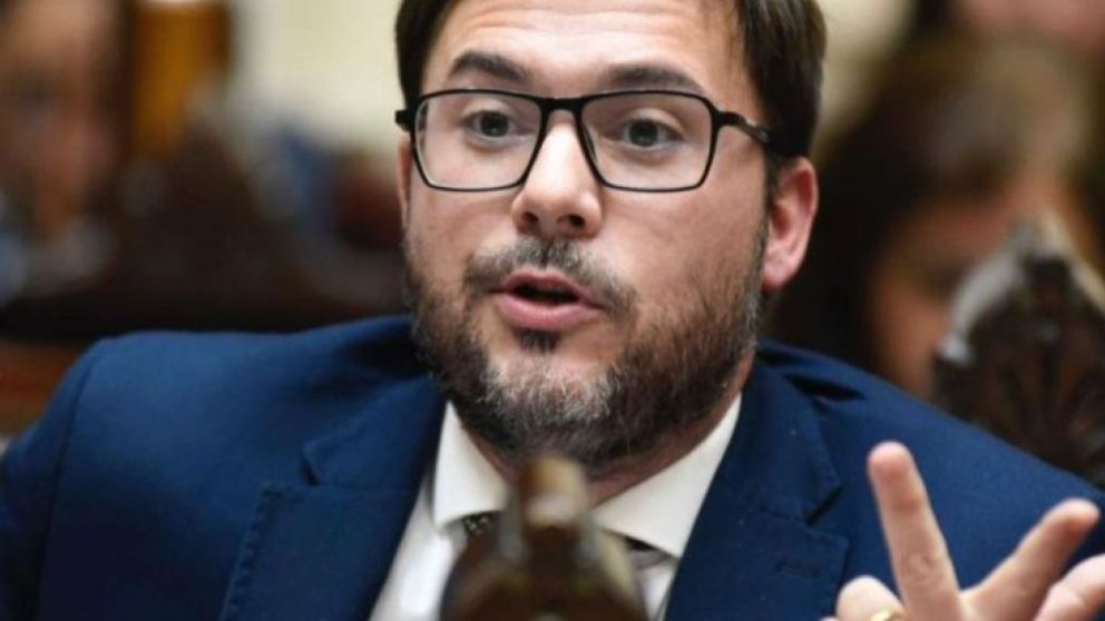 Presentaron un proyecto para inhabilitar candidatos responsables de generar fakes con IA