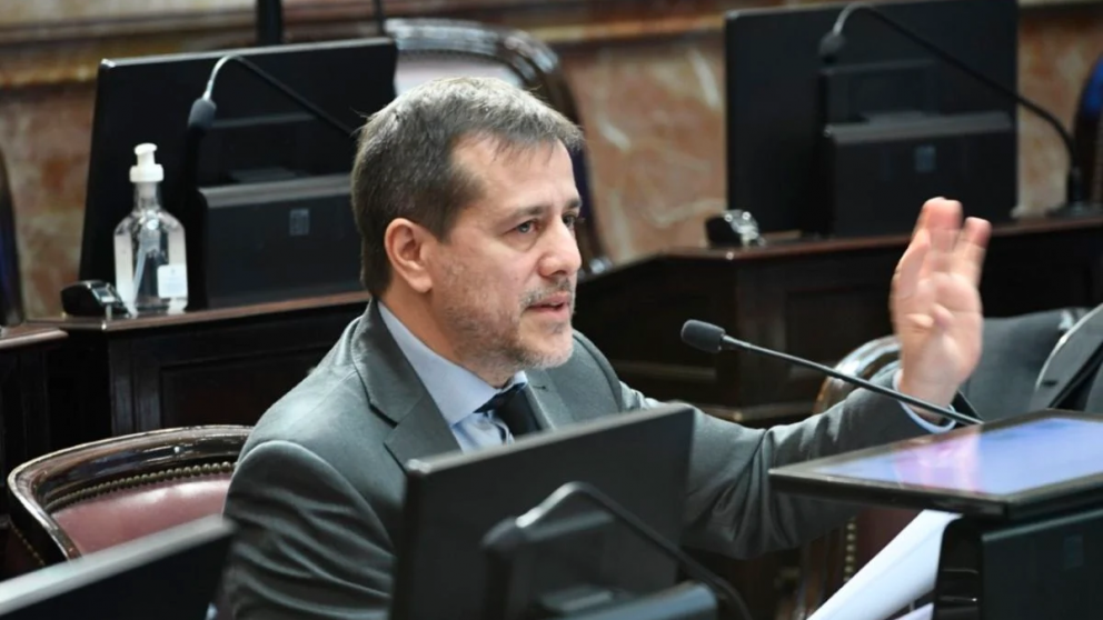 Mariano Recalde dijo que los proyectos jubilatorios podrían tratarse en el Senado “la semana próxima”