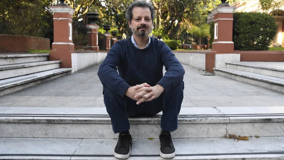 Echaron de forma anticipada al historiador Gabriel Di Meglio del Museo Hist�rico Nacional