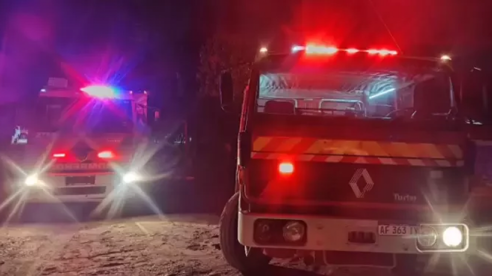 Incendio en una vivienda de Godoy Cruz: rescataron a una mujer y a sus cuatro perros