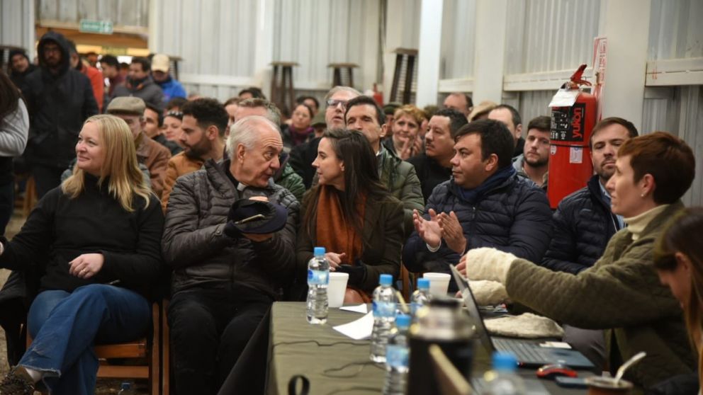 Un�nime respaldo al PSJ Cobre Mendocino en la primera Audiencia P�blica en Uspallata