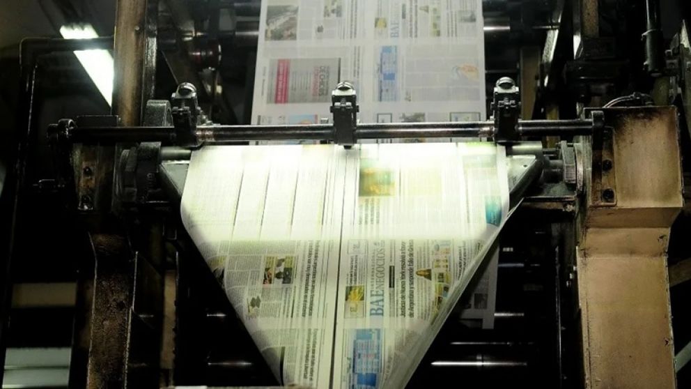 Los diarios impresos, papel clave en el negocio de los medios