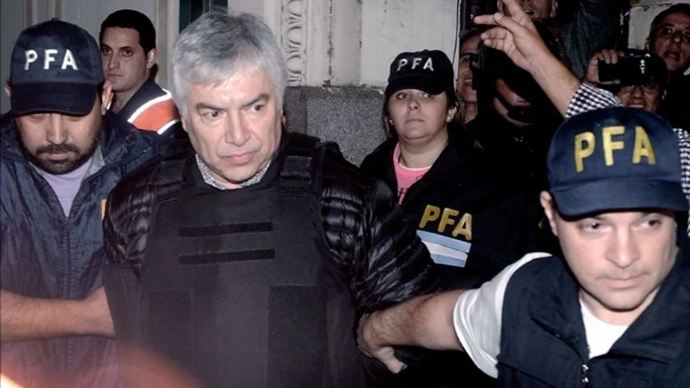 L�zaro B�ez fue internado de urgencia tras sufrir una complicaci�n en su estado de salud
