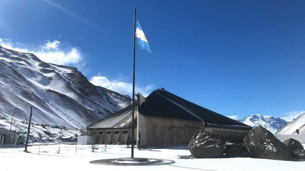 Reabrieron este jueves el Paso Internacional Cristo Redentor para todo tipo de vehículos