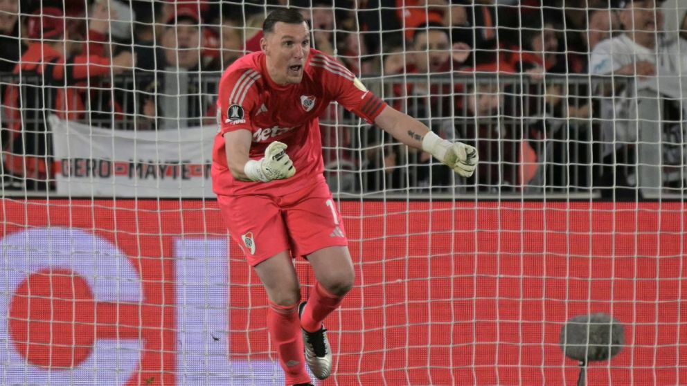 Armani fue la gran figura de la Banda Roja.
