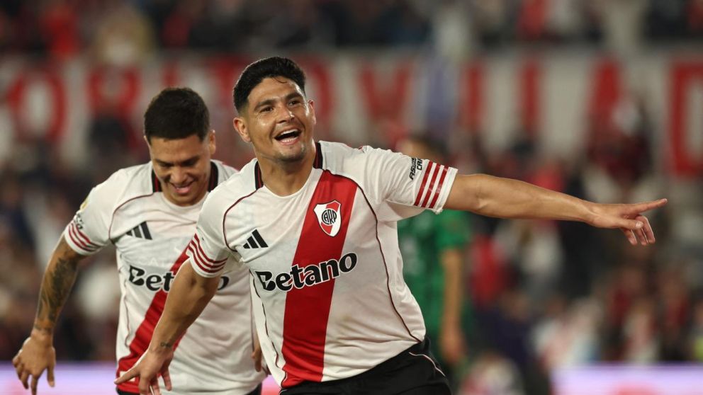 El Millonario se impuso con los goles de Santiago Lencina y Maximiliano Salas .