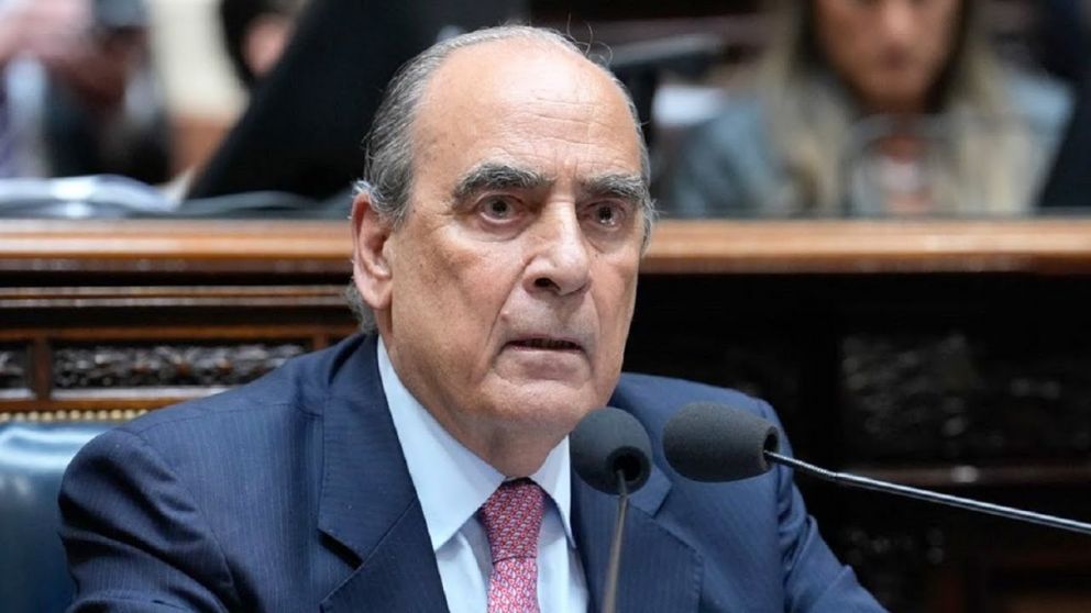 Reapareció Guillermo Francos y no descartó volver al Gobierno