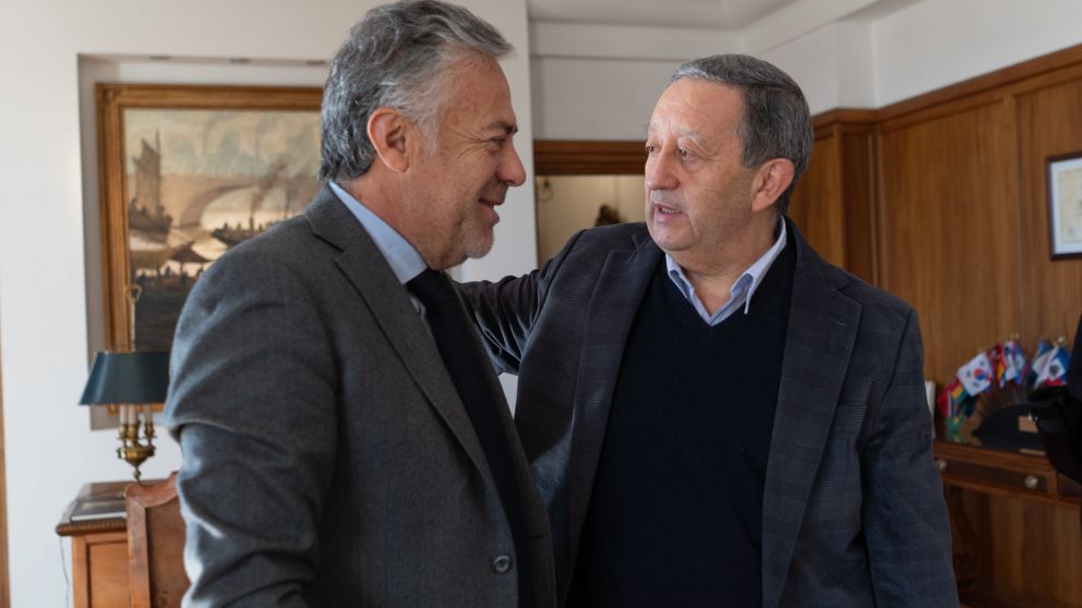El gobernador Alfredo Cornejo y el intendente Celso Jaque. / Foto: Prensa Mendoza.
