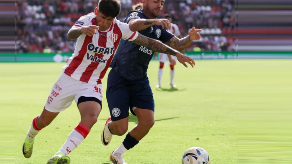 Uni�n de Santa Fe e Independiente protagonizaron un atractivo duelo.

