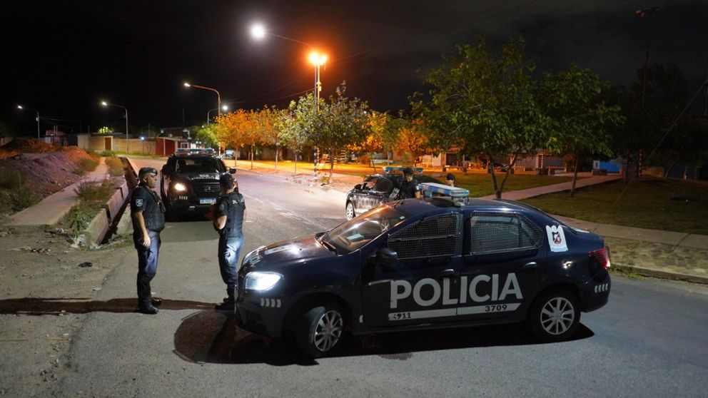 Con 2,34 gramos de alcohol en sangre, chocó contra una columna en el Parque General San Martín