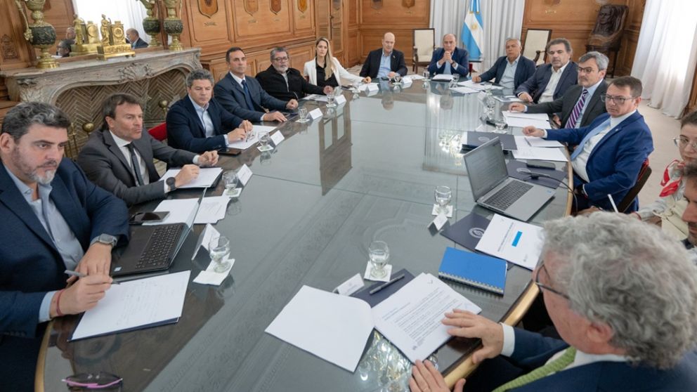 Cuarta reunión del Consejo de Mayo en Casa Rosada con el eje en la reforma tributaria