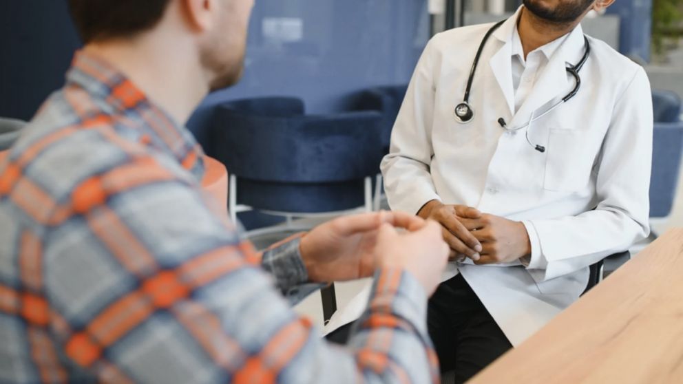 Cornejo destacó un incremento récord en las inscripciones para las residencias médicas en Mendoza