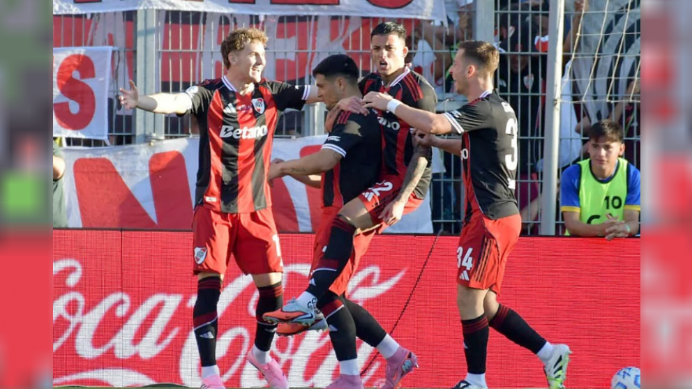 Maximiliano Salas no gritó el gol por respeto a su ex club.