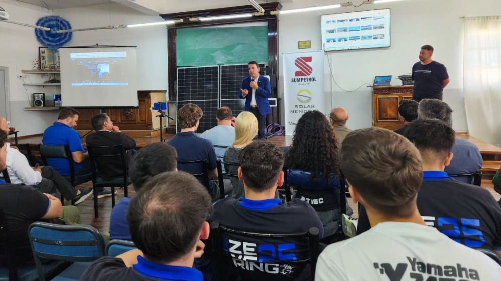 Unas 20 escuelas t�cnicas de Mendoza ya generan su propia energ�a: el “plan verde” del gobierno para 2026