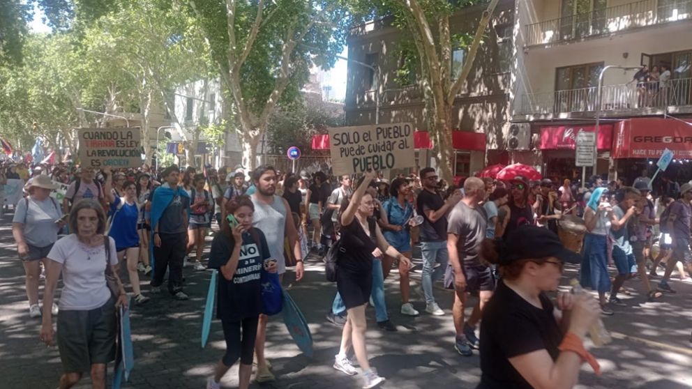 Tras la aprobaci�n del proyecto minero San Jorge, los manifestantes se desconcentraron y se retiraron en paz