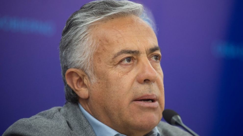 "Cornejo qued� atrasado": la encuesta que encendi� las alarmas en el oficialismo