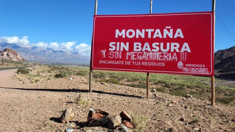 Jimena Latorre acusó de hipocresía a sectores ambientalistas mendocinos tras actos de vandalismo