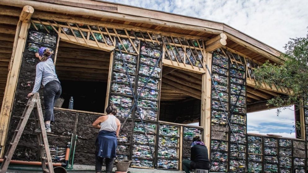 Lavalle aprobó la construcción de viviendas con un nuevo sistema de materiales reciclados