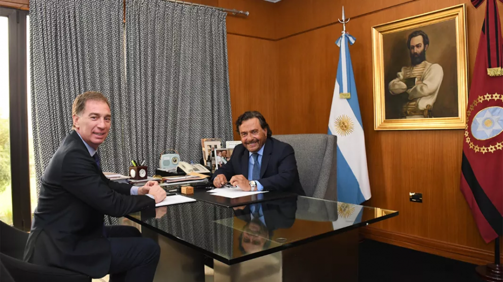 Reforma laboral, obras y reclamos: de qu� hablaron Santilli y Gustavo S�enz