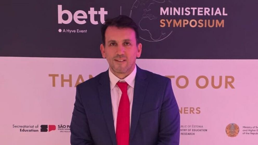 Tadeo Garc�a Zalazar, durante su participaci�n en Bett UK 2026. / Fuente: DGE Mendoza.

