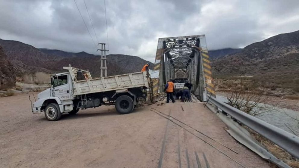 Por obras de mantenimiento estará cortado el puente Anderson que va a la costa norte de Potrerillos