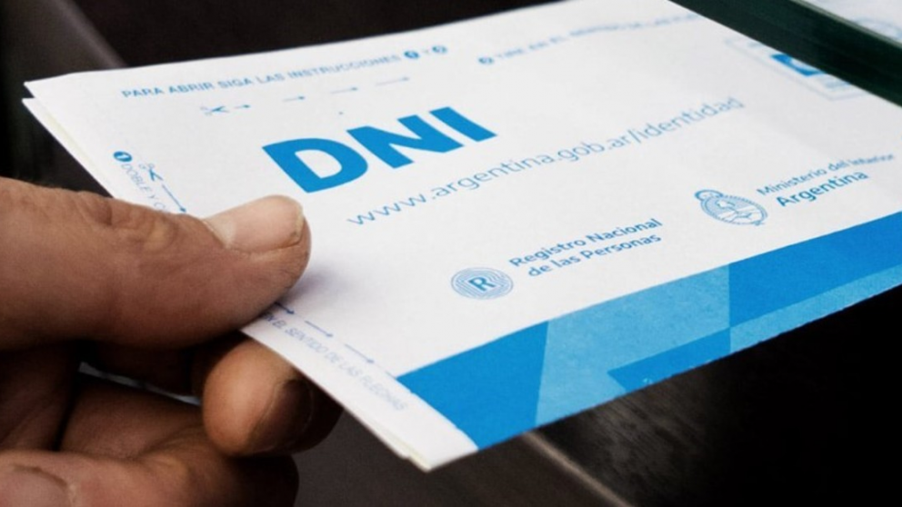 Uno por uno: todos los cambios que el Renaper anunció para el DNI electrónico y el pasaporte argentino
