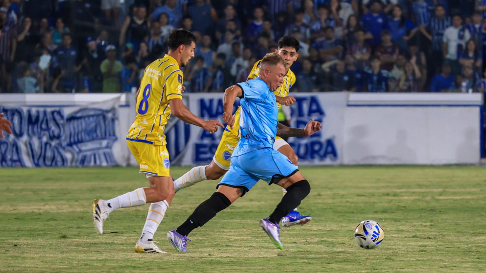 El Tomba rescató un punto ante Ciudad Bolívar en su debut en la Primera Nacional