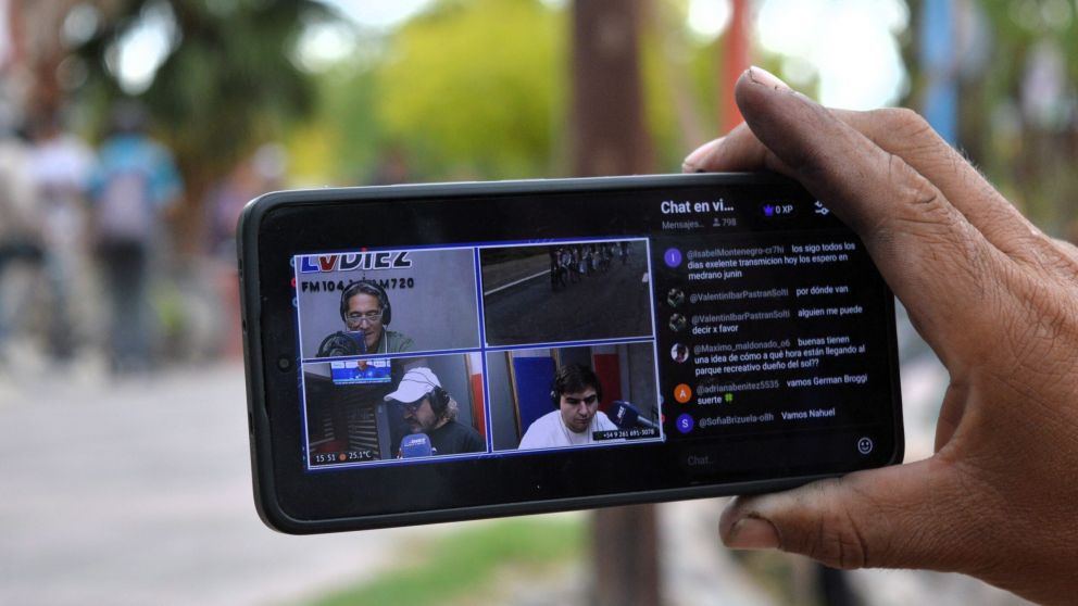 El streaming revolucionó a la audiencia de LV10, la histórica radio del ciclismo mendocino.