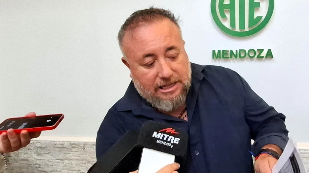 Macho presiona a Cornejo con la apertura de las paritarias y pide que cese con “las prácticas antisindicales y desleales”