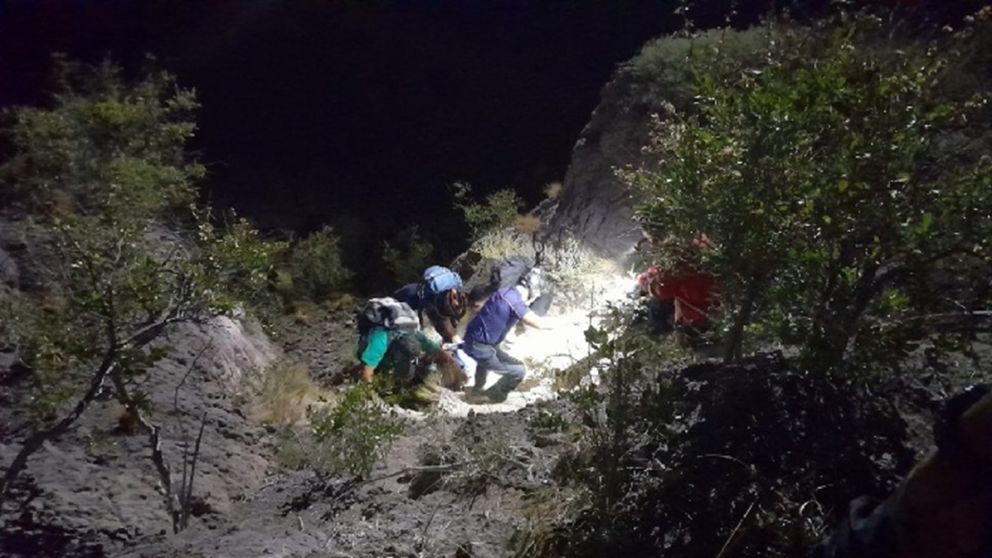 Rescate en el cerro Nahuel: la Polic�a asisti� a cuatro mujeres que se hab�an extraviado durante el descenso