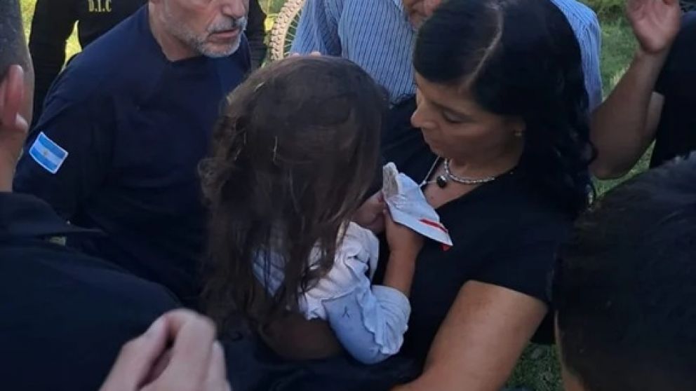 Apareció con vida Esmeralda, la nena que había desaparecido en Córdoba