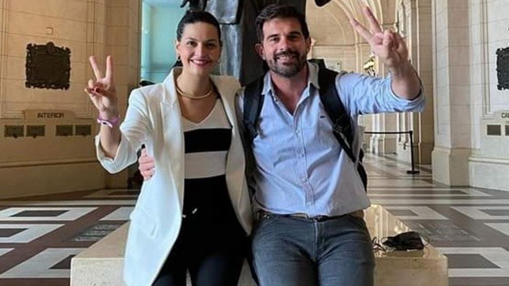 El marido de Flor Dest�fanis oficializ� sus aspiraciones a la intendencia de Santa Rosa para el 2027