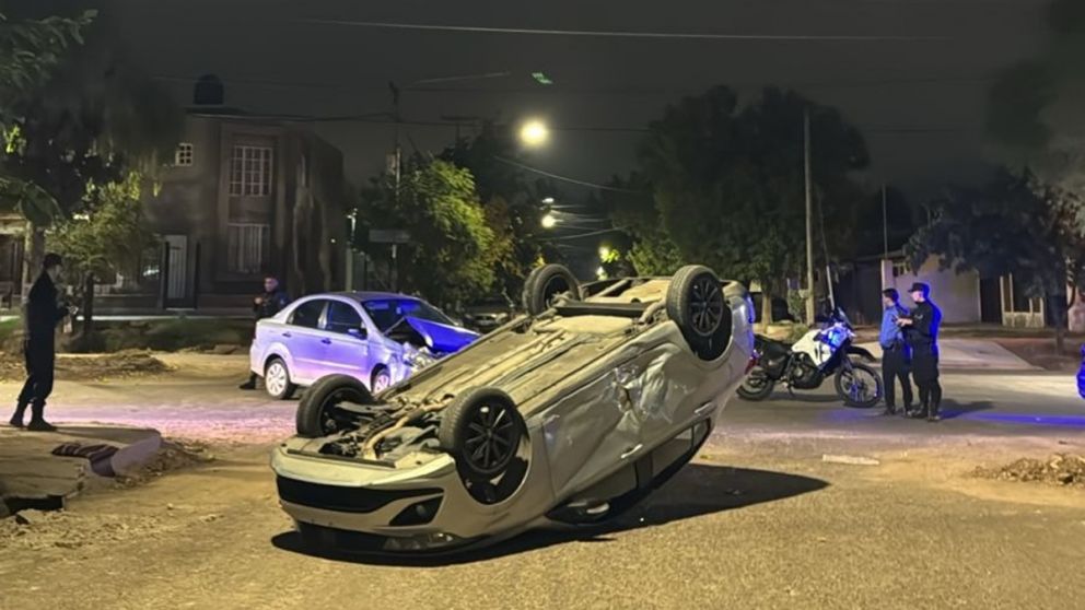 Un choque y vuelco en Luján de Cuyo dejó a tres personas heridas