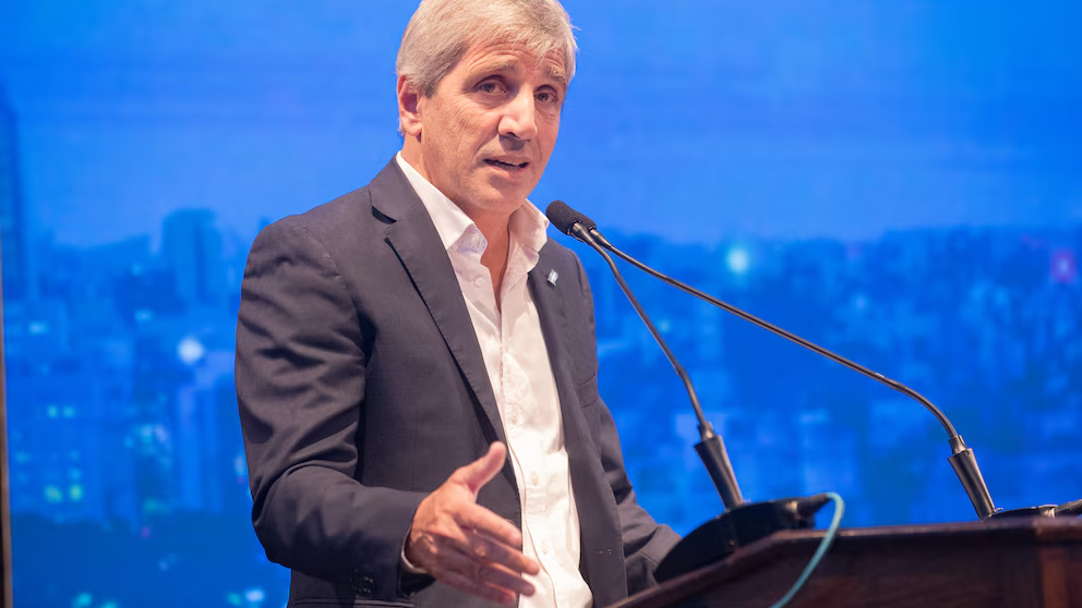 El pronóstico de Caputo sobre la inflación de marzo: “Seguramente será arriba del 3%”
