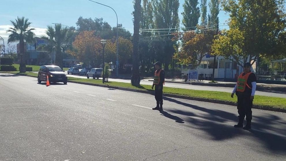 La Polic�a de Mendoza control� m�s de 2.200 veh�culos y retuvo 148 rodados durante el fin de semana