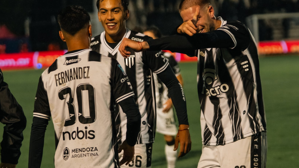 Gimnasia venci� a Lan�s y mantiene viva su ilusi�n en el Torneo Apertura