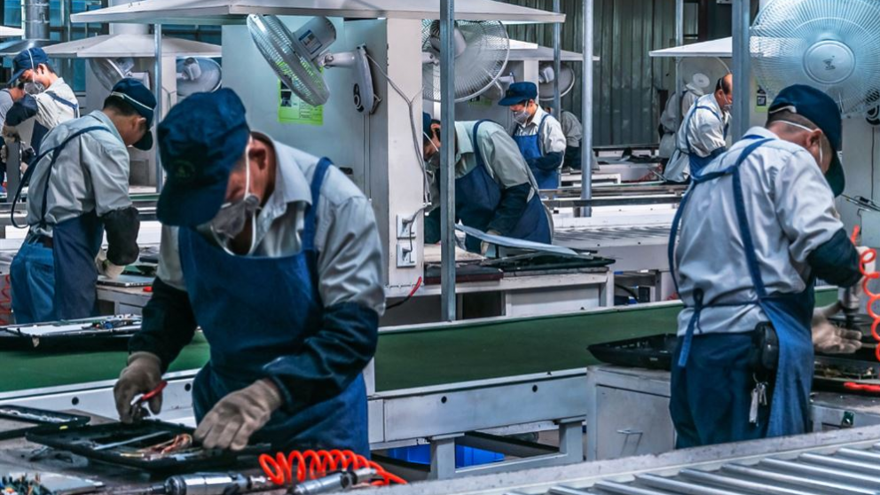 La industria al borde del colapso: un informe revel� que se perdieron casi 80 mil puestos en el sector desde la asunci�n de Milei