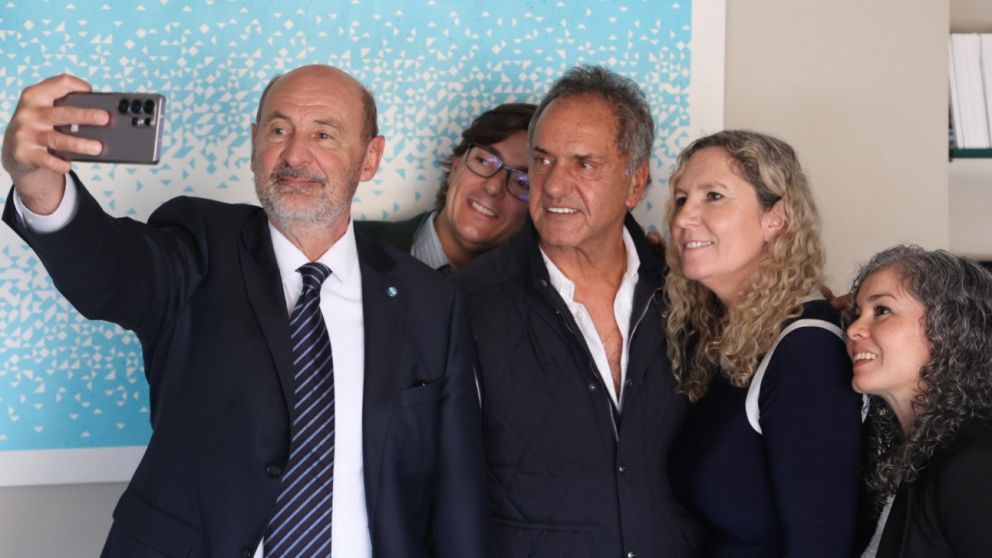 El ministro de Producci�n de Mendoza se reuni� con Scioli con el foco puesto en el turismo de reuniones