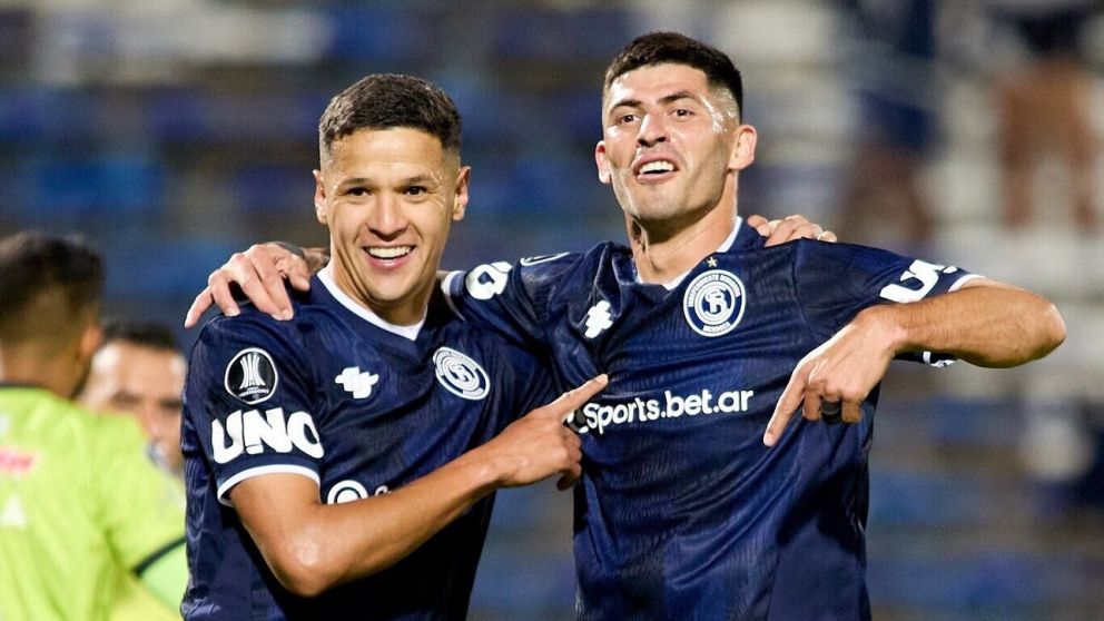 La Lepra aplastó a La Guaira y acaricia los octavos