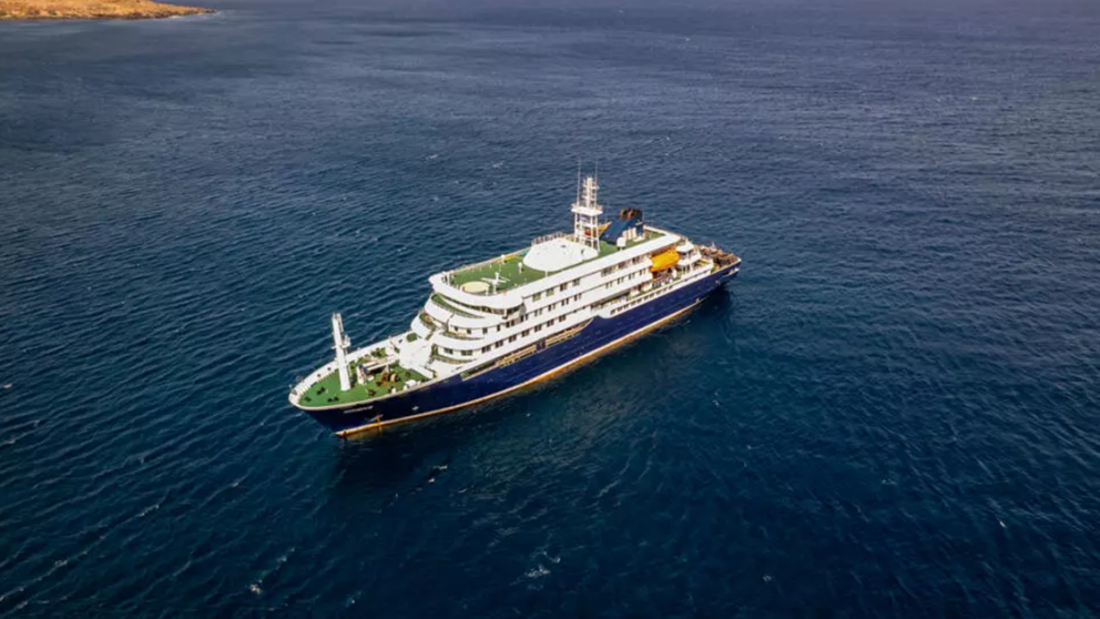 El barco de crucero, MV Hondius bajo alerta sanitaria internacional por un brote de hantavirus, cubr�a ruta entre Ushuaia, en Argentina, y Cabo Verde � – / AFP
