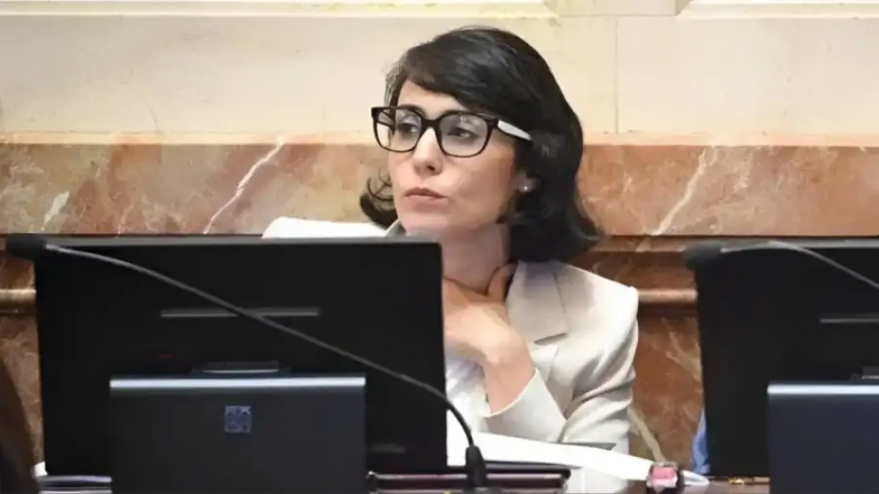 El oficialismo se quedó también con la presidencia de la Bicameral de DNU