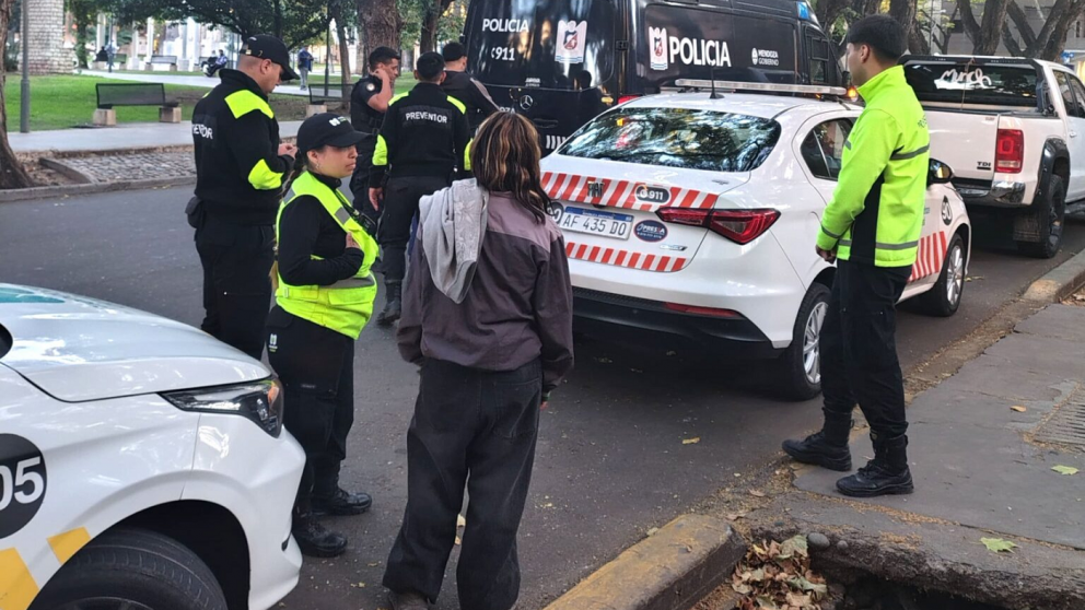 Detuvieron a tres “dealers” en pleno centro de Mendoza