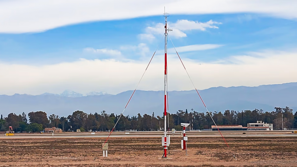 Qu� es el sistema AWOS incorporado por el Aeropuerto Internacional “El Plumerillo”