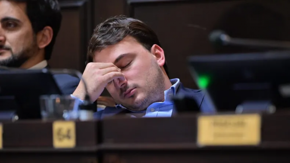Perdió Santiago Caputo: Karina Milei ganó terreno en la Legislatura Bonaerense